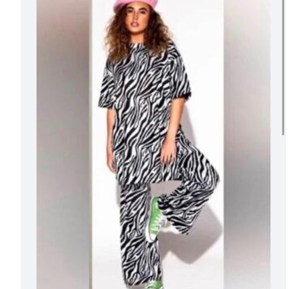 Dressed in LALA Leveled Up Double Knit Playsuit Zebra Baby Size Small NWT